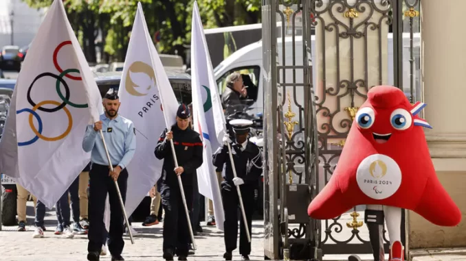 AFP__20240423__34Q23FP__v1__HighRes__FranceOlyParis2024Flags-768x512